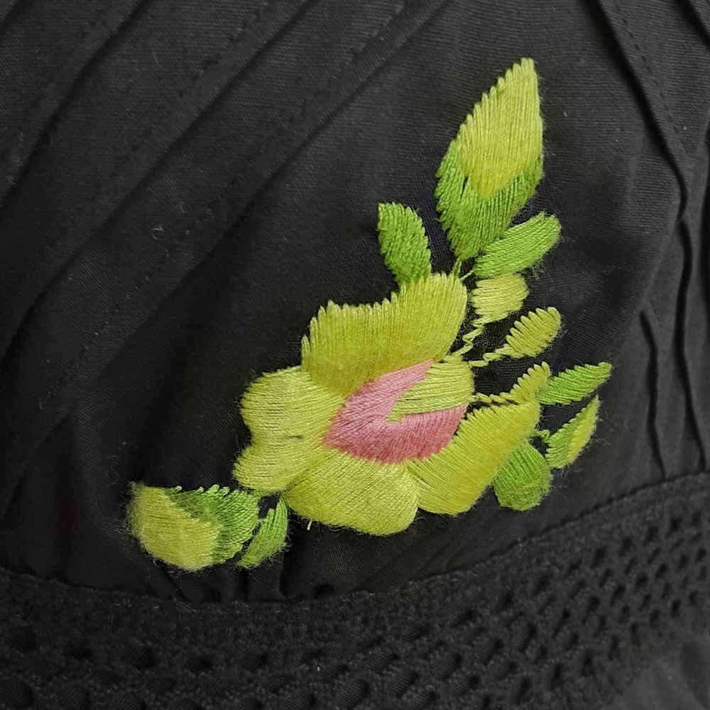 Nanette Lepore Black Floral Embroidered V-Neck Dress Sz 12 - Picture 2 of 12
